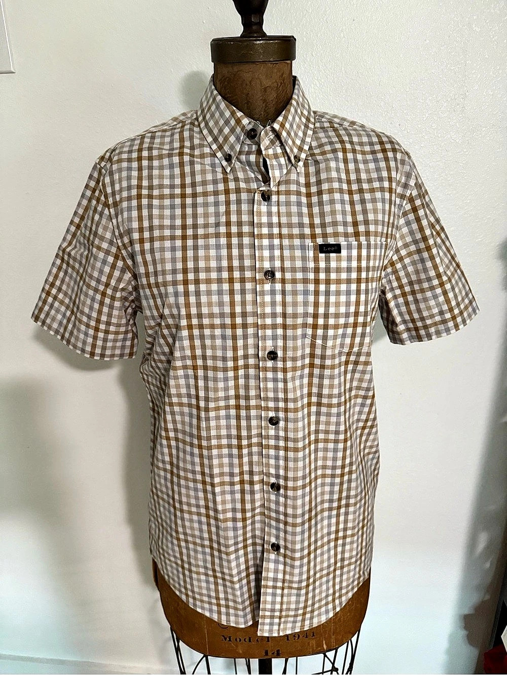 NWT Lee Putty Plaid Button Down in Brown & White Size Small